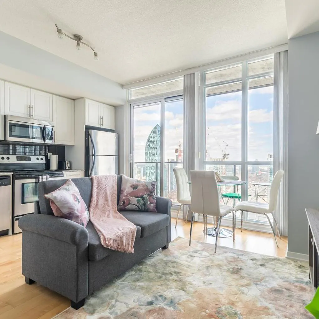 Photograph of Modern 1-Bedroom Condo on Bremner Blvd