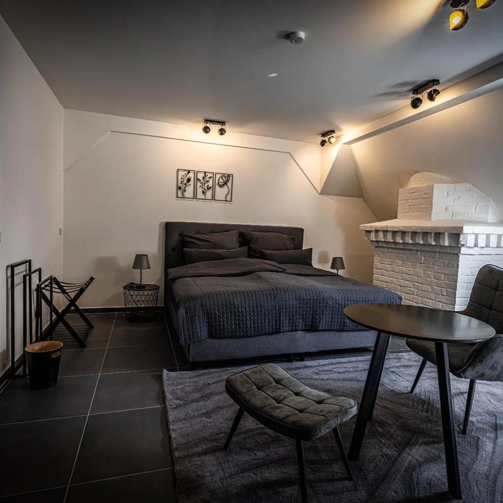 Photograph of Elbflorenz Familien Suites