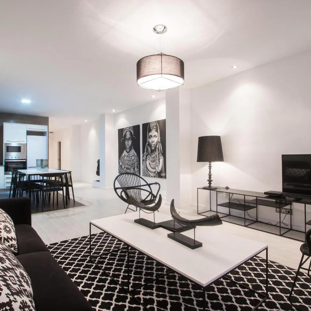 Photograph of Valencia Luxury - Boutique Center