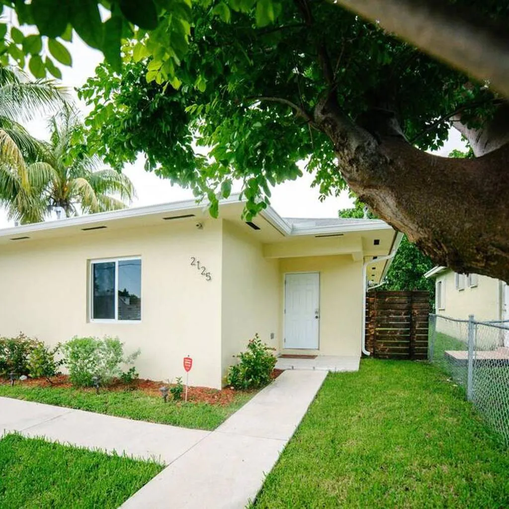 Photograph of New house on the block near Miami Airport.