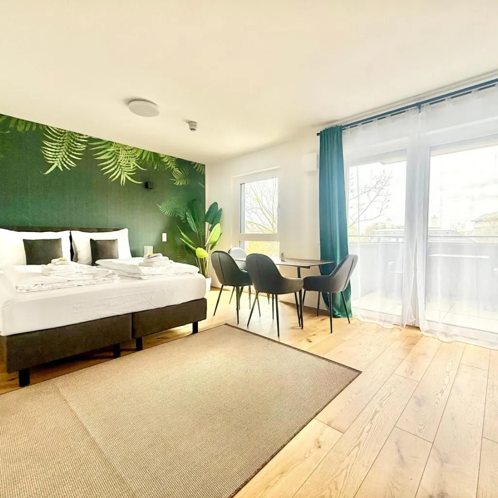 Photograph of Apartment mit Balkon und Parkplatz