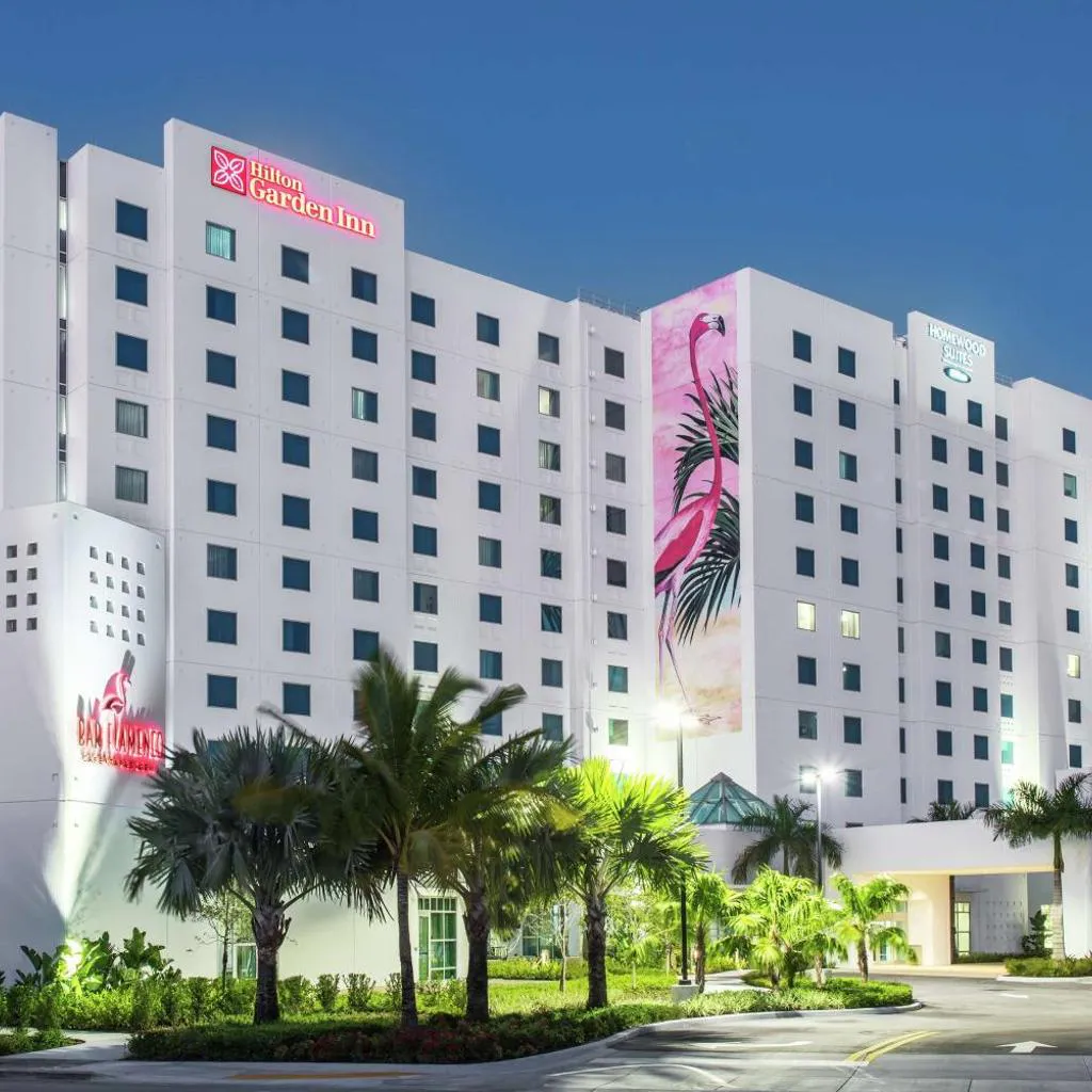 Photograph of Hilton Garden Inn Miami Dolphin Mall