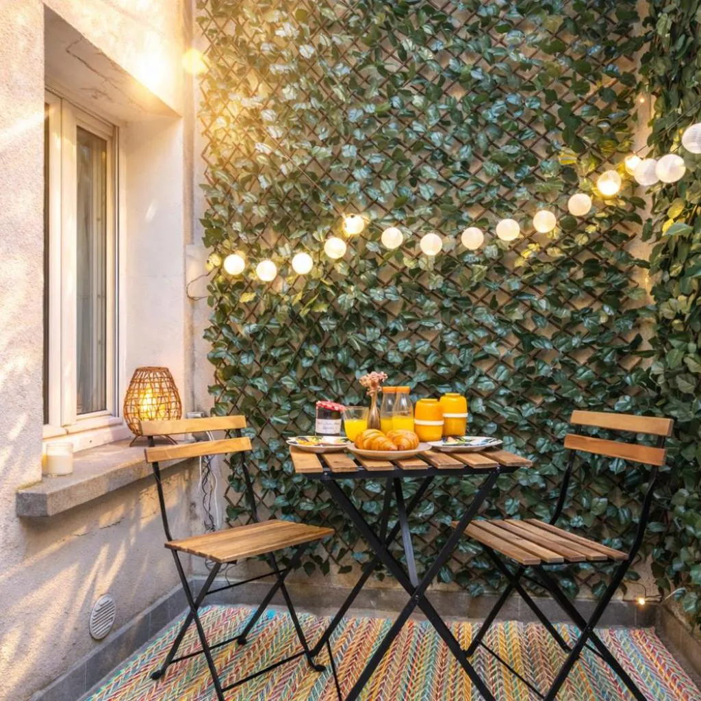 Photograph of Charming Studio with Terrace near Eiffel Tower