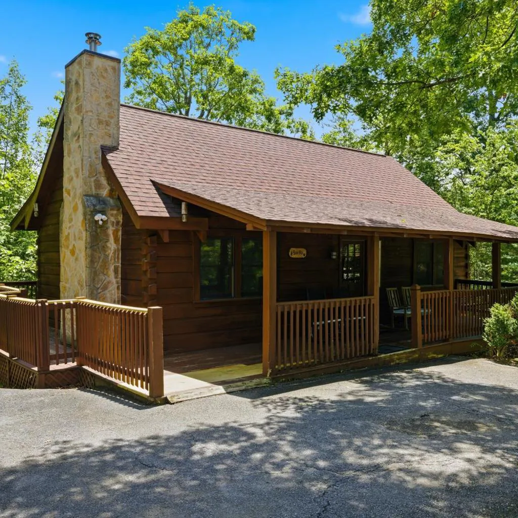 Photograph of Bean Pot Cabin cabin