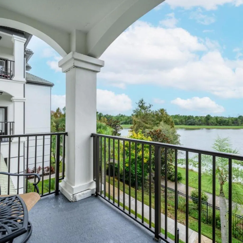 Photograph of Epic Universe Beautiful Lakeview Condo, Vista Cay Orlando - 3013