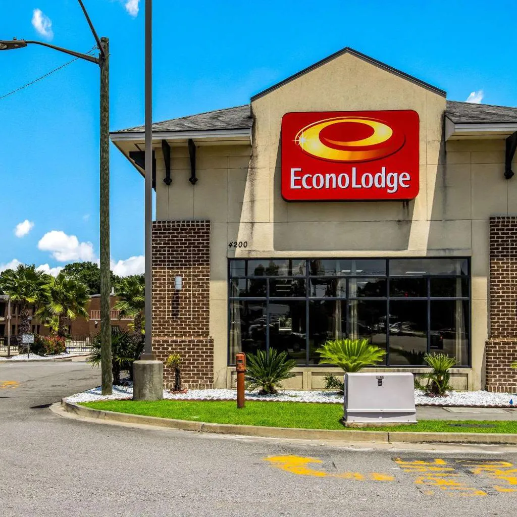 Photograph of Econo Lodge Garden City - Savannah