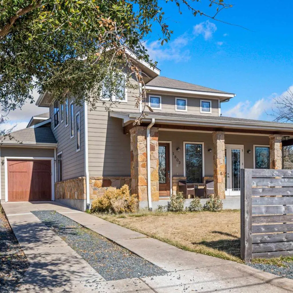 Photograph of Bright 3BR Home - East ATX - Cowboy Pool - Near UT