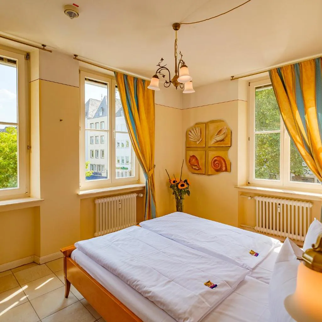 Photograph of XII Apostel Albergo