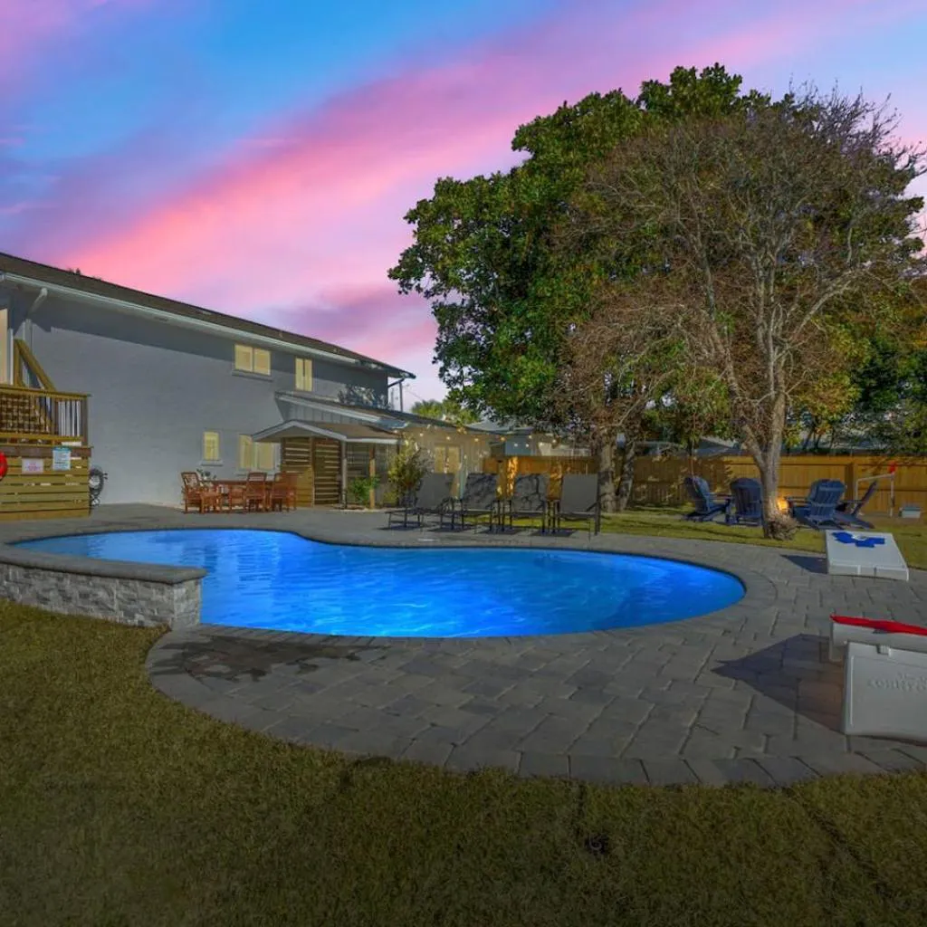 Photograph of Casa Del Palms - Private Pool Home, Game Room, 2 Min Walk to Beach, Pets OK!