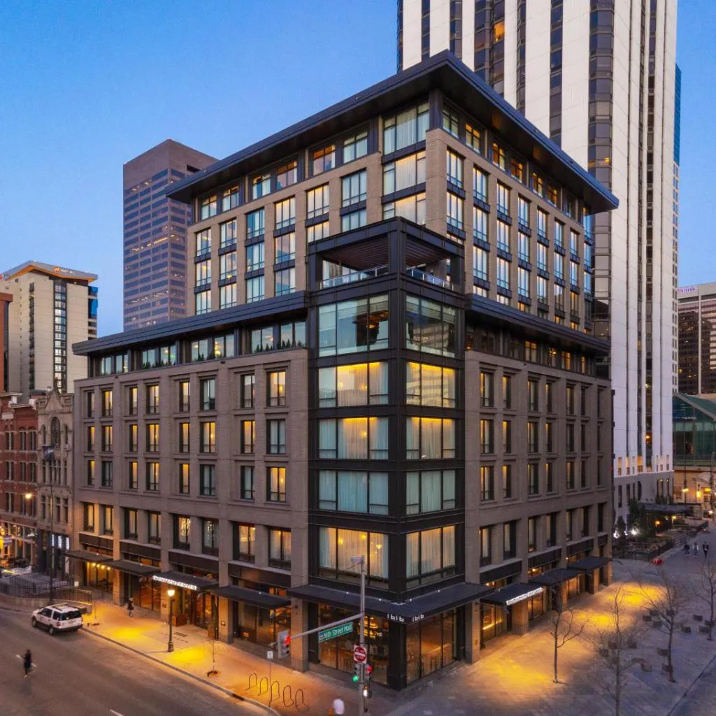 Photograph of Thompson Denver, by Hyatt