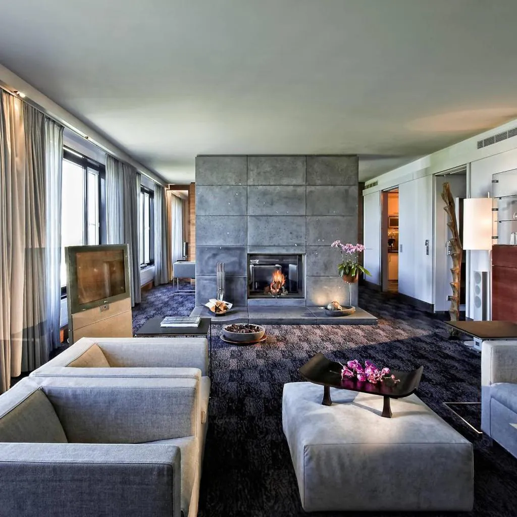 Photograph of Sheraton Berlin Grand Hotel Esplanade