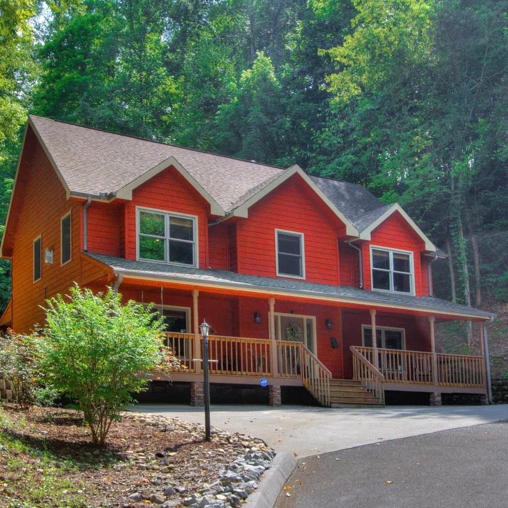 Photograph of Gorgeous "Country Roads" by HoneyBearCabins 4BR 4BA, next to pool, easy drive, main strip location!