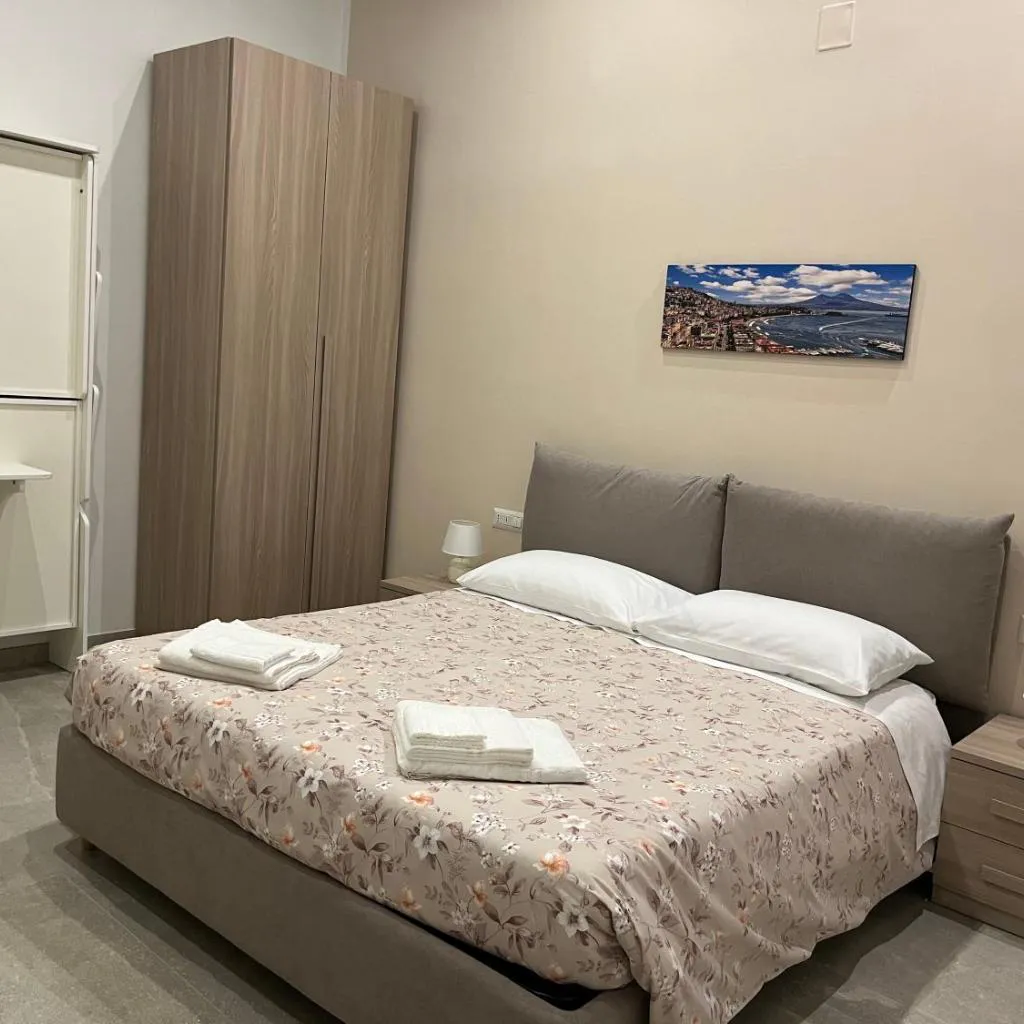 Photograph of Neapolis francy Vesuvio