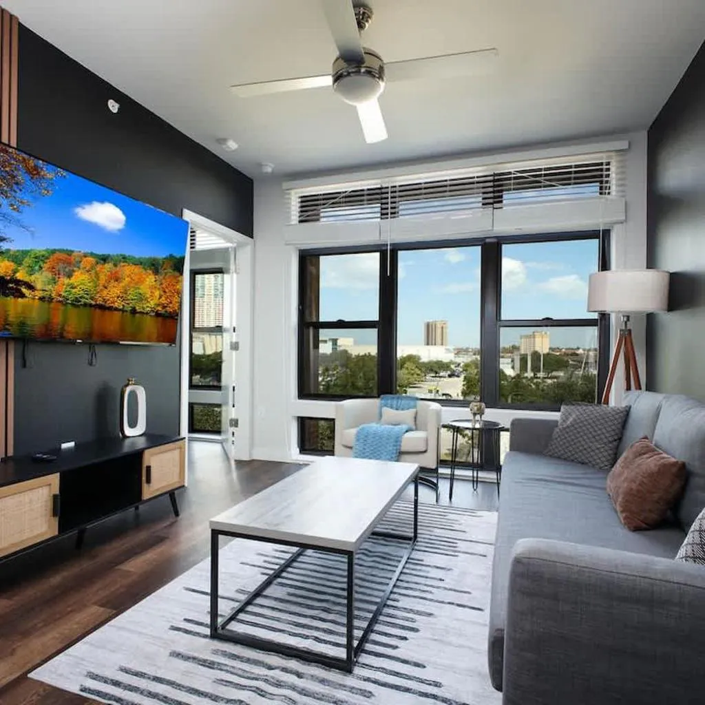 Photograph of Downtown 1BR-w pool&parkng,Near Rvrwalk & Conv Ctr