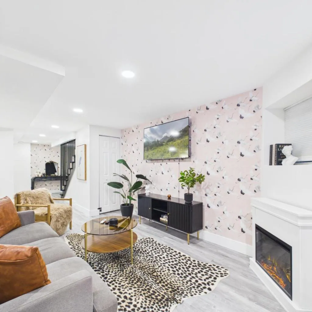 Photograph of Addison Art Deco Flat