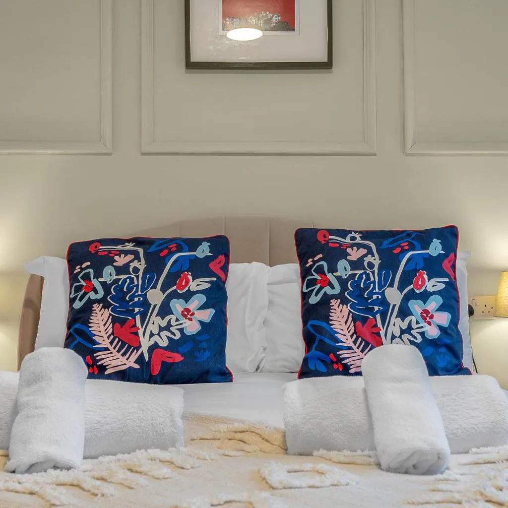 Photograph of Jamson Pl Apartment - 3BR Sleeps 7
