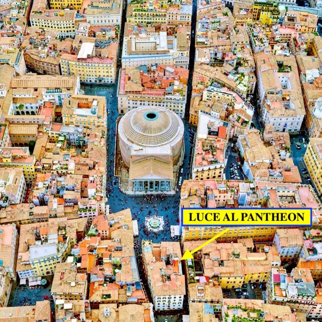 Photograph of Luce al Pantheon