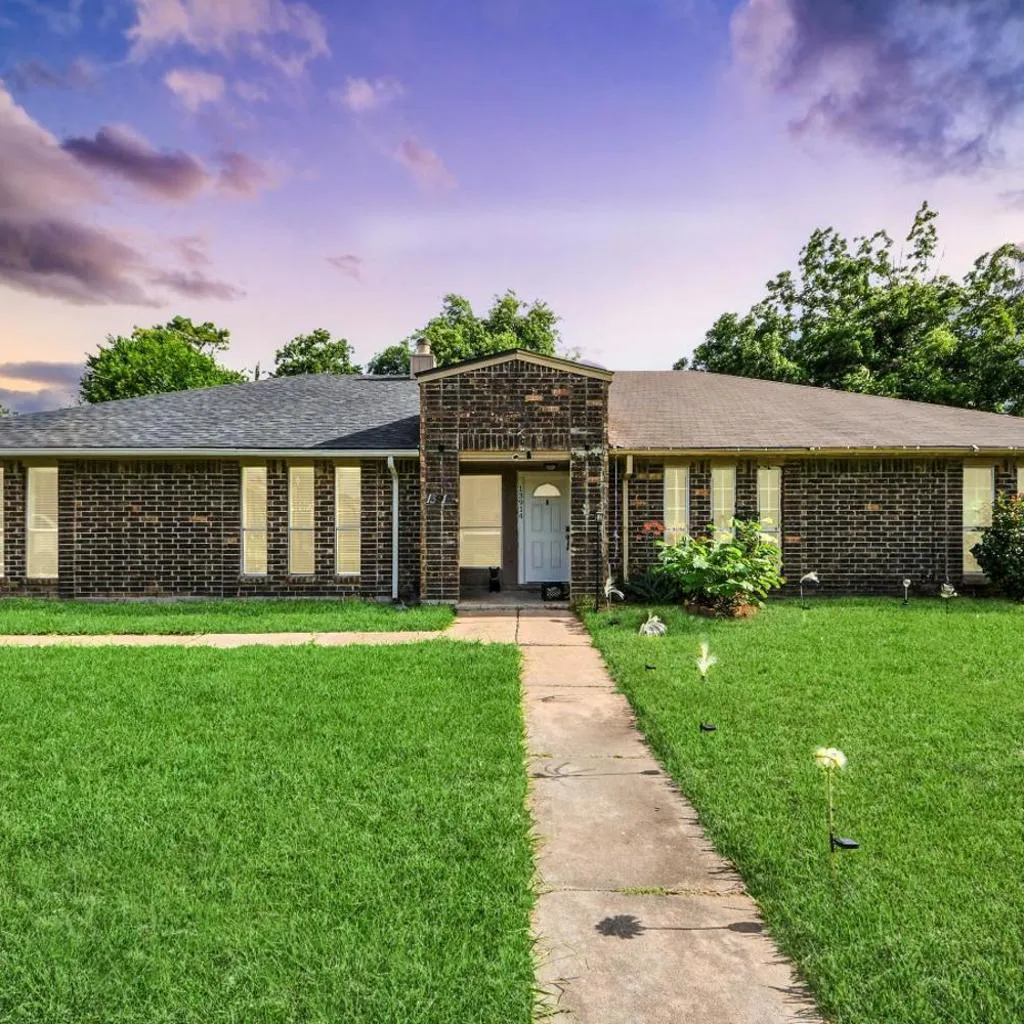 Photograph of Lofty Grace Home 3