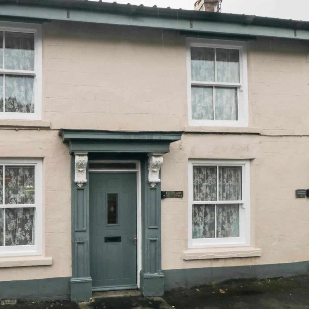 Photograph of Crumble's Cottage