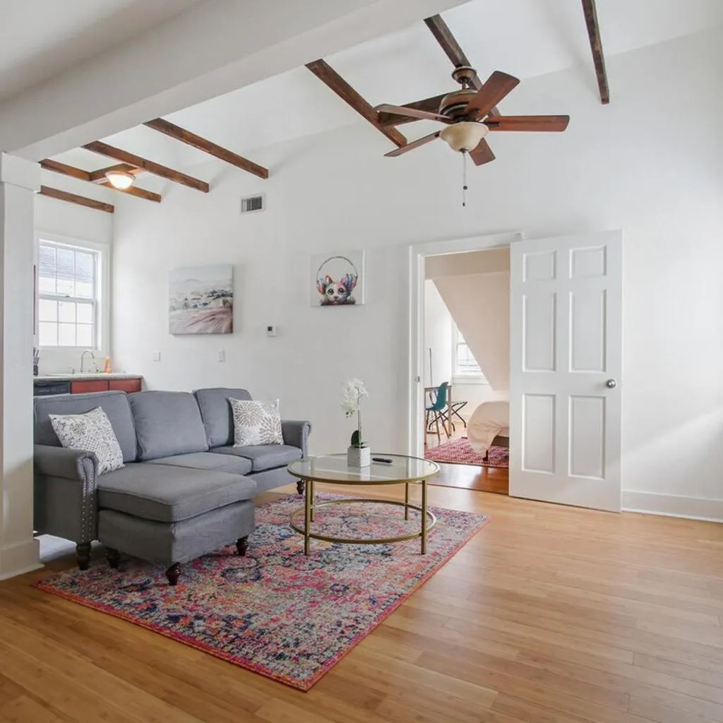 Photograph of Cute 1bed 1bath 4block French Q near Bourbon St and Jazz venues