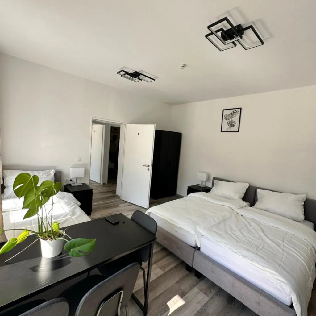 Photograph of Damaschke Apartment 2 Kurfürstendamm