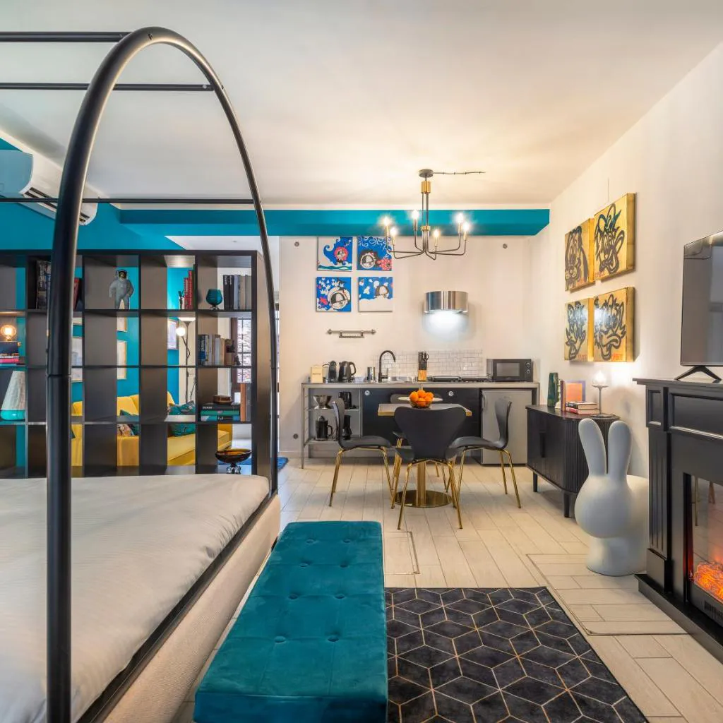Photograph of Ca' Petunia Art Apartment R&R