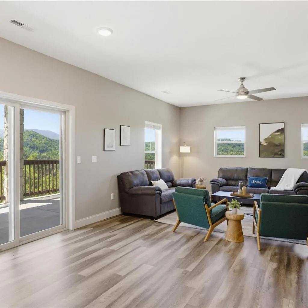 Photograph of Serenity Ridge Clubhouse Unit 6- Big GroupsPool