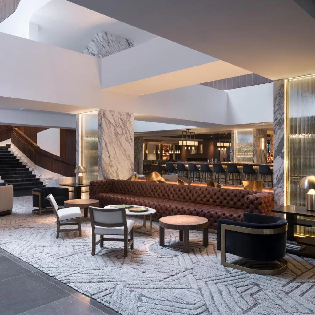 Photograph of Four Seasons Hotel Houston