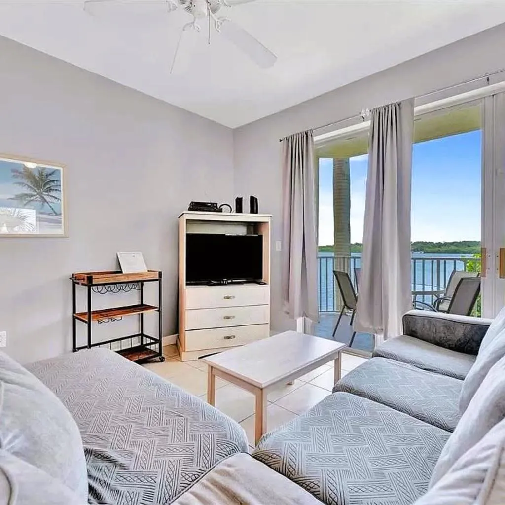Photograph of Bayview Oceanside Condo with Pool and Private Balcony