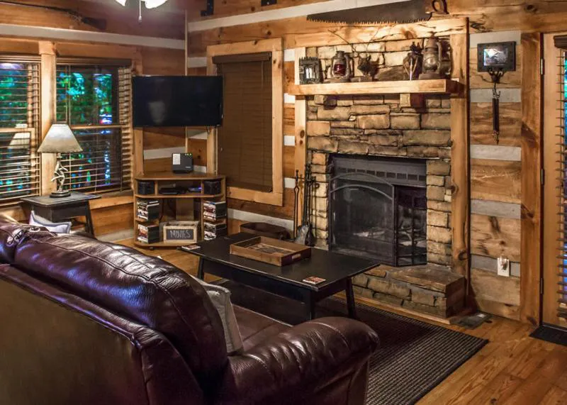 Photograph of Hatfield Hideaway by Venture Smoky Mountains