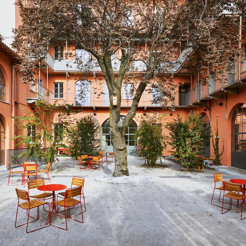 Photograph of Combo Milano