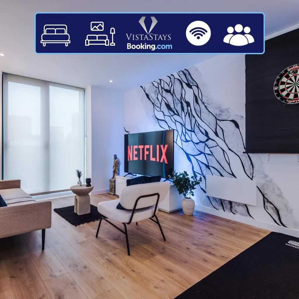 Photograph of Modern 2 Bedroom Apartment By Vista Stays Short Lets & Serviced Accommodation Manchester With Free WiFi & Dart Board