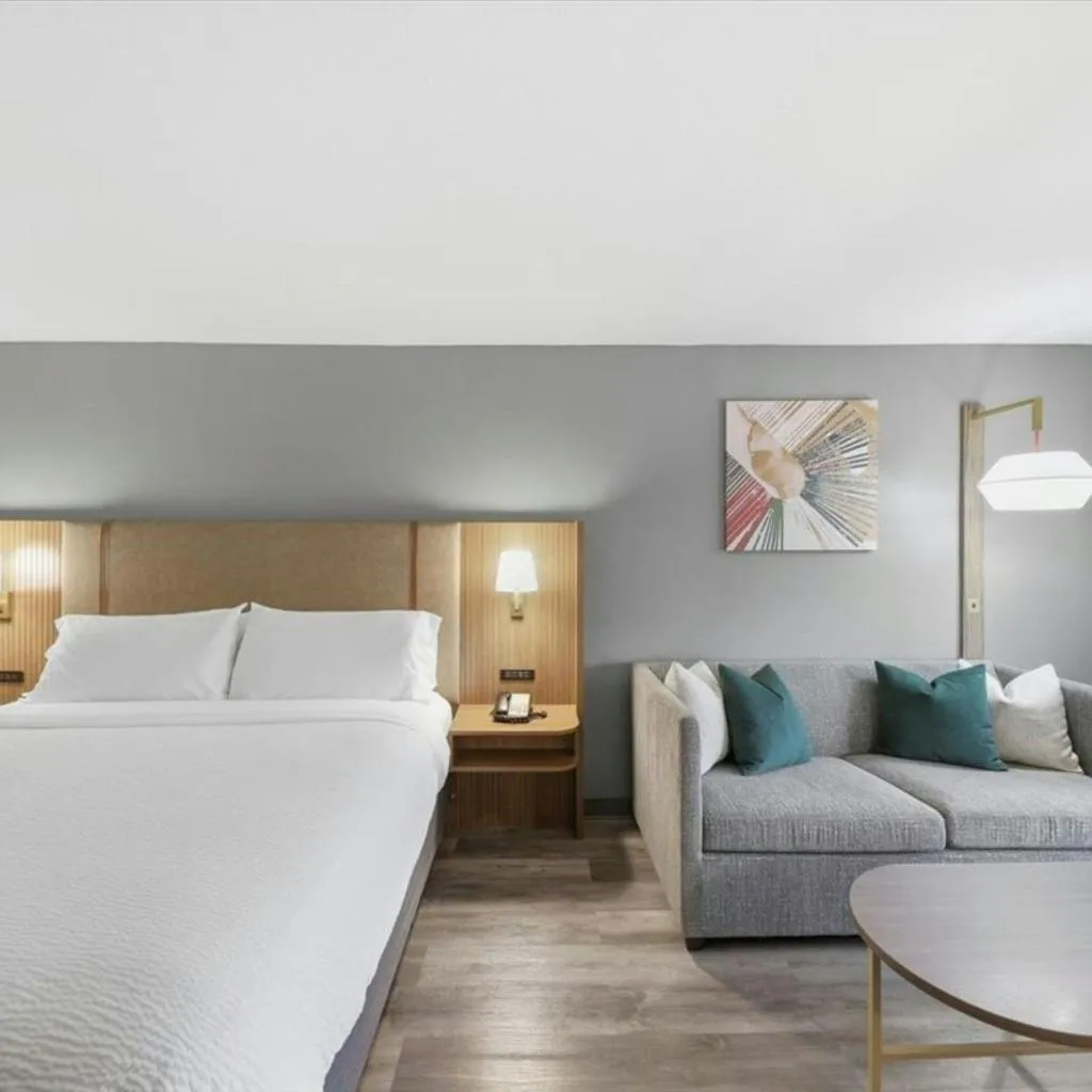 Photograph of Holiday Inn Atlanta-Northlake by IHG