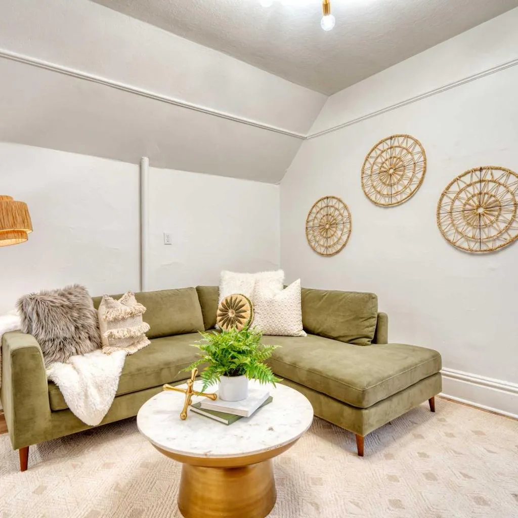 Photograph of Stay Portland - Historic Queen Anne Vernacular - 95 WalkScore