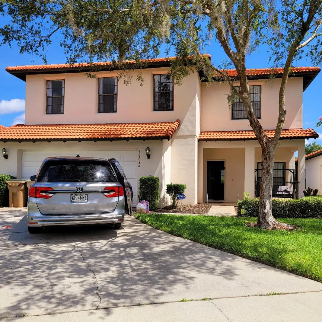 Photograph of Luxry villa 6 miles from Disney