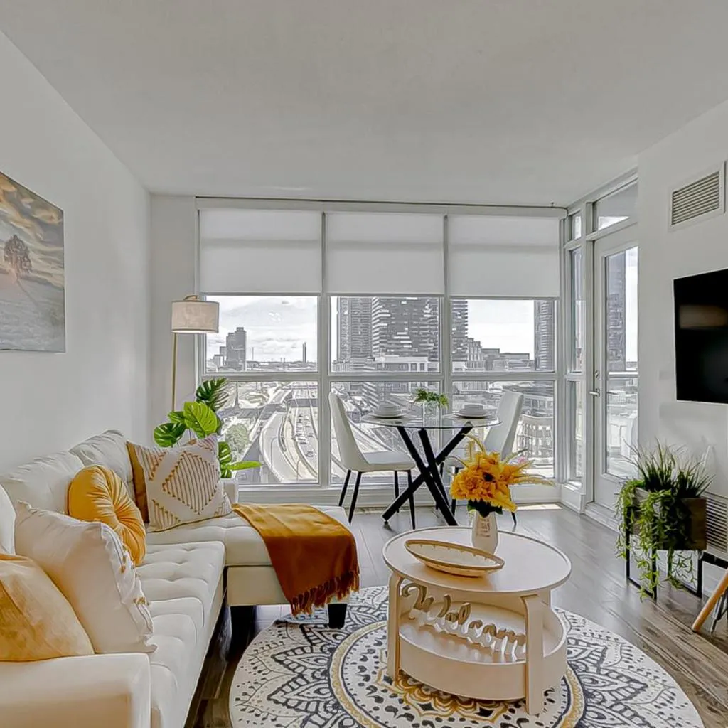 Photograph of Sunbeamly 1 Bedroom Condo in the Heart of Downtown Toronto