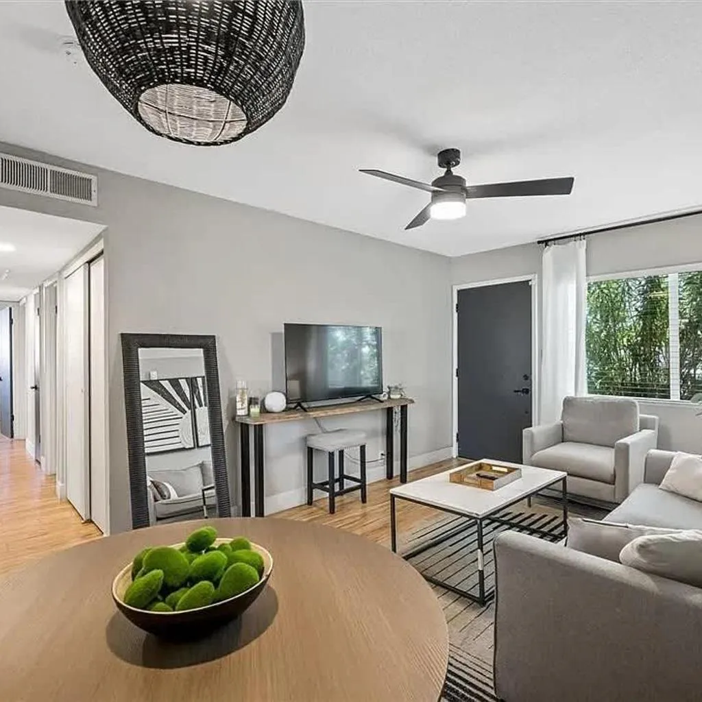 Photograph of 4BR Las Vegas Home Near Strip