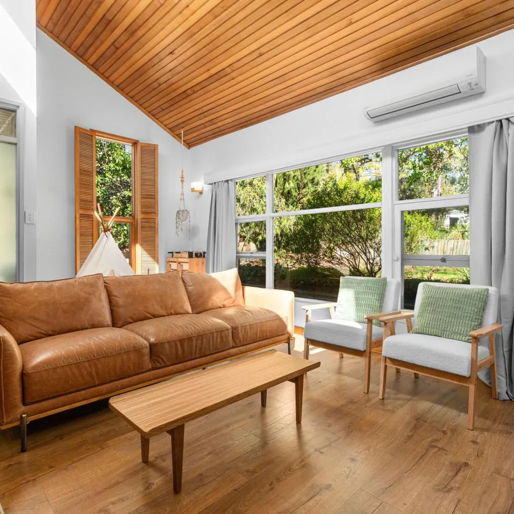 Photograph of Ultima Escapes - Family & Pet Friendly 3BR Home in Adelaide Hills - BBQ, Deck, Wildlife & Nature Retreat
