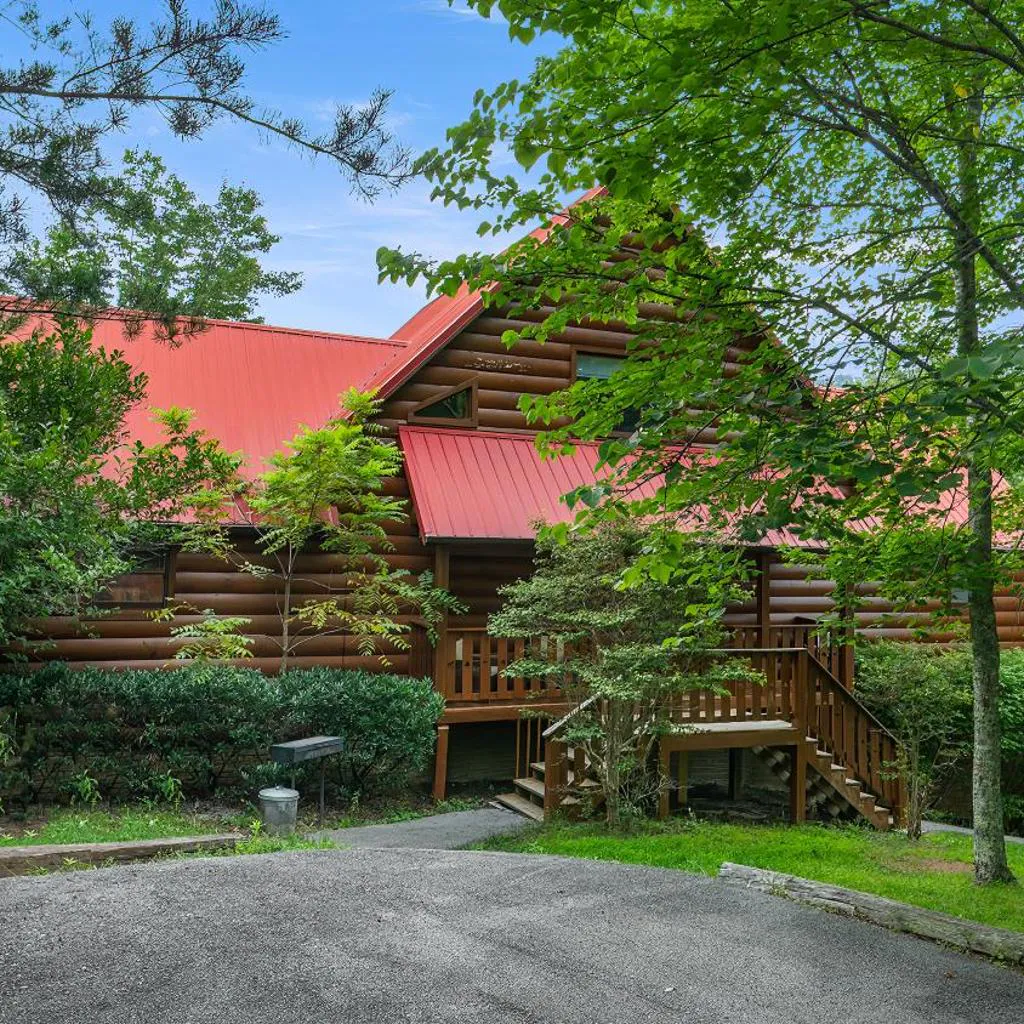 Photograph of Night Sky Lodge by American Patriot Getaways