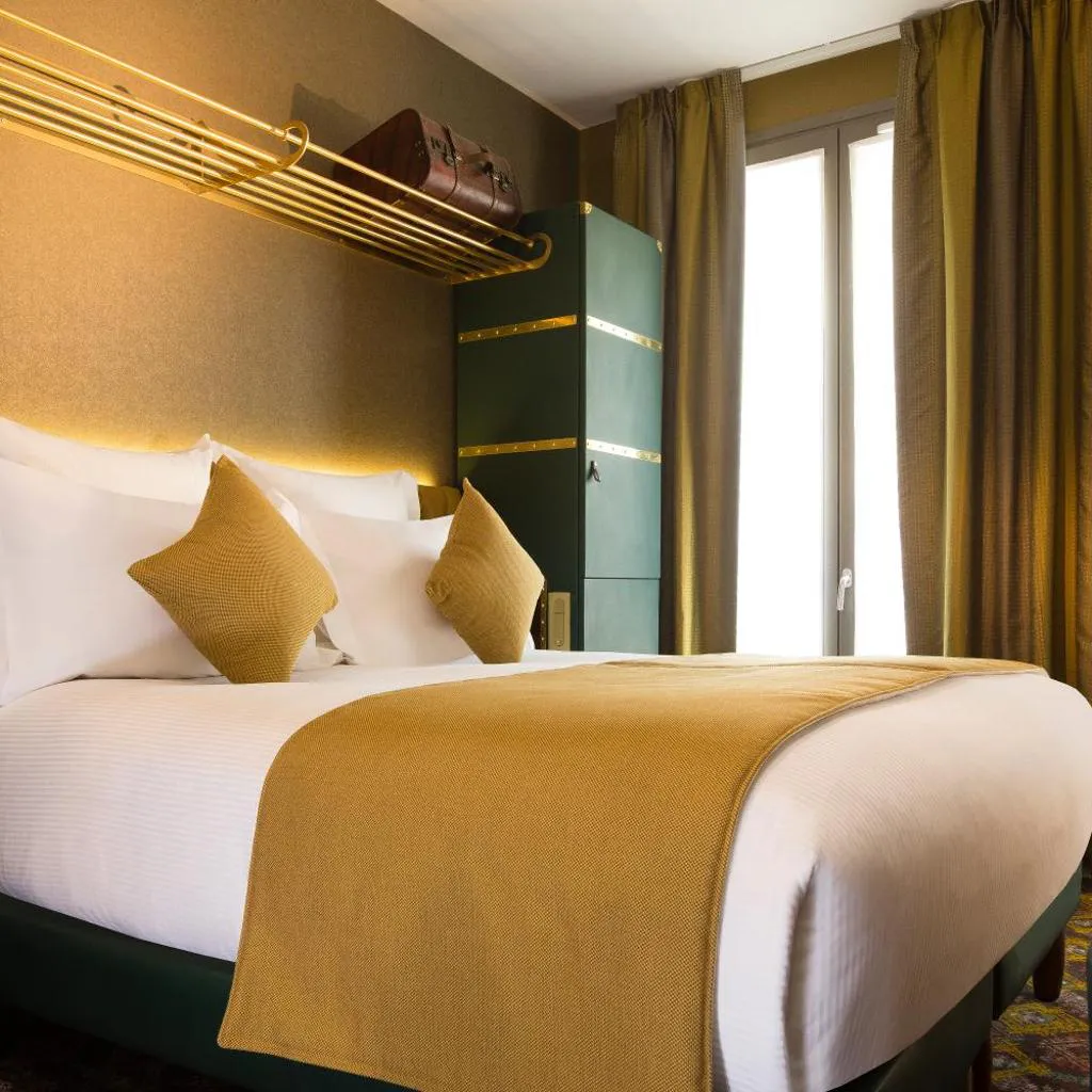 Photograph of Hotel Whistler - Gare du Nord