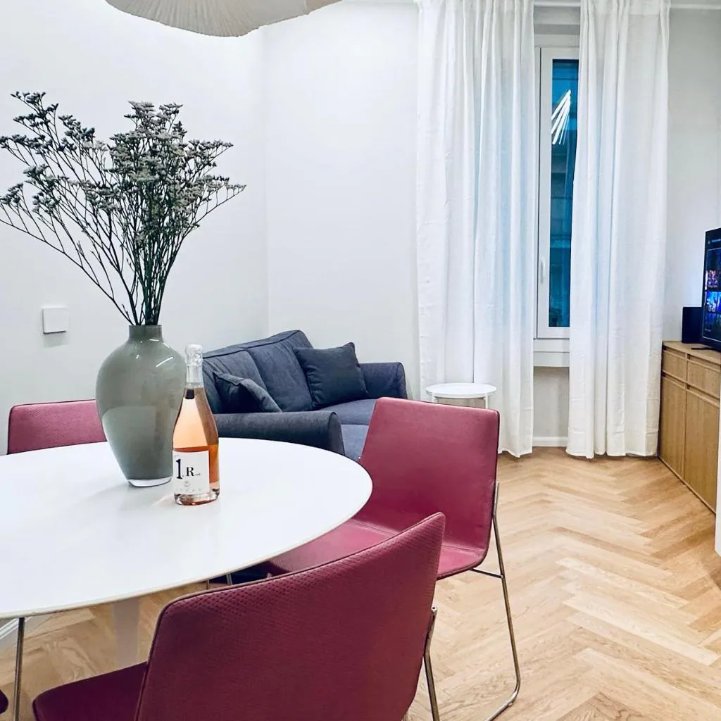 Photograph of Tortona Navigli Suite Via Solari Salaino