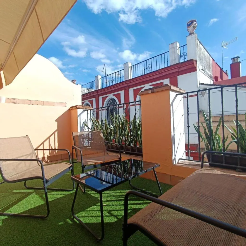 Photograph of Ático 1 Terraza y sol en el Centro de Sevilla !!