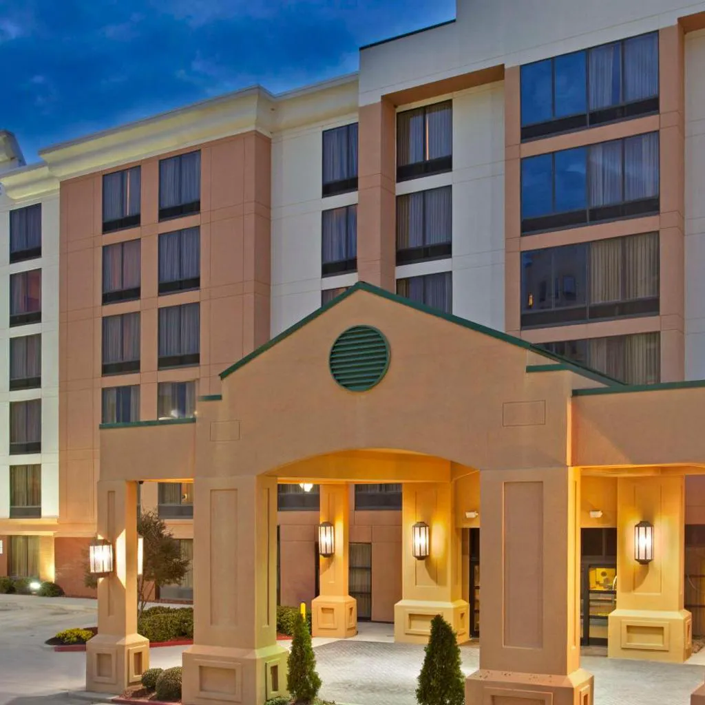 Photograph of Hyatt Place Atlanta Airport North