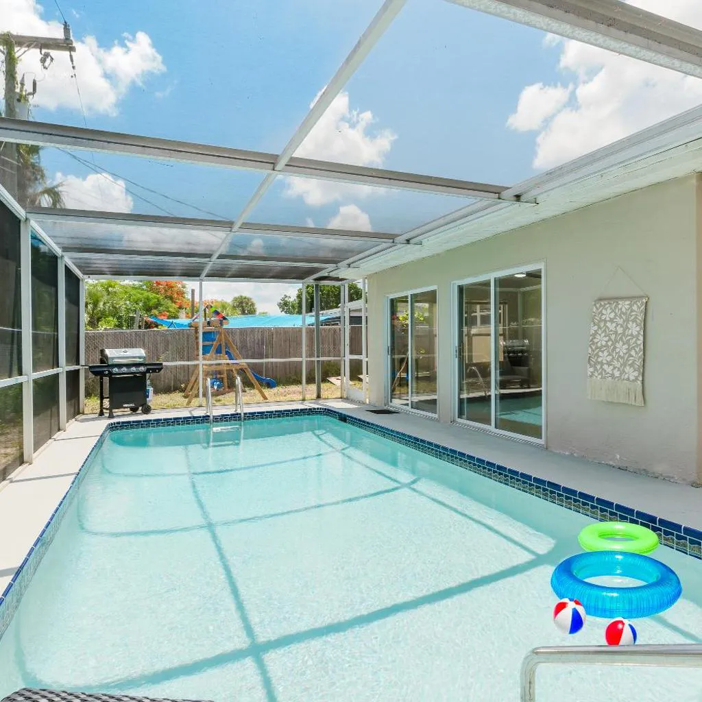 Photograph of Florida Paradyse 10MIN DOWNTOWN Y 10 MIN BEACH