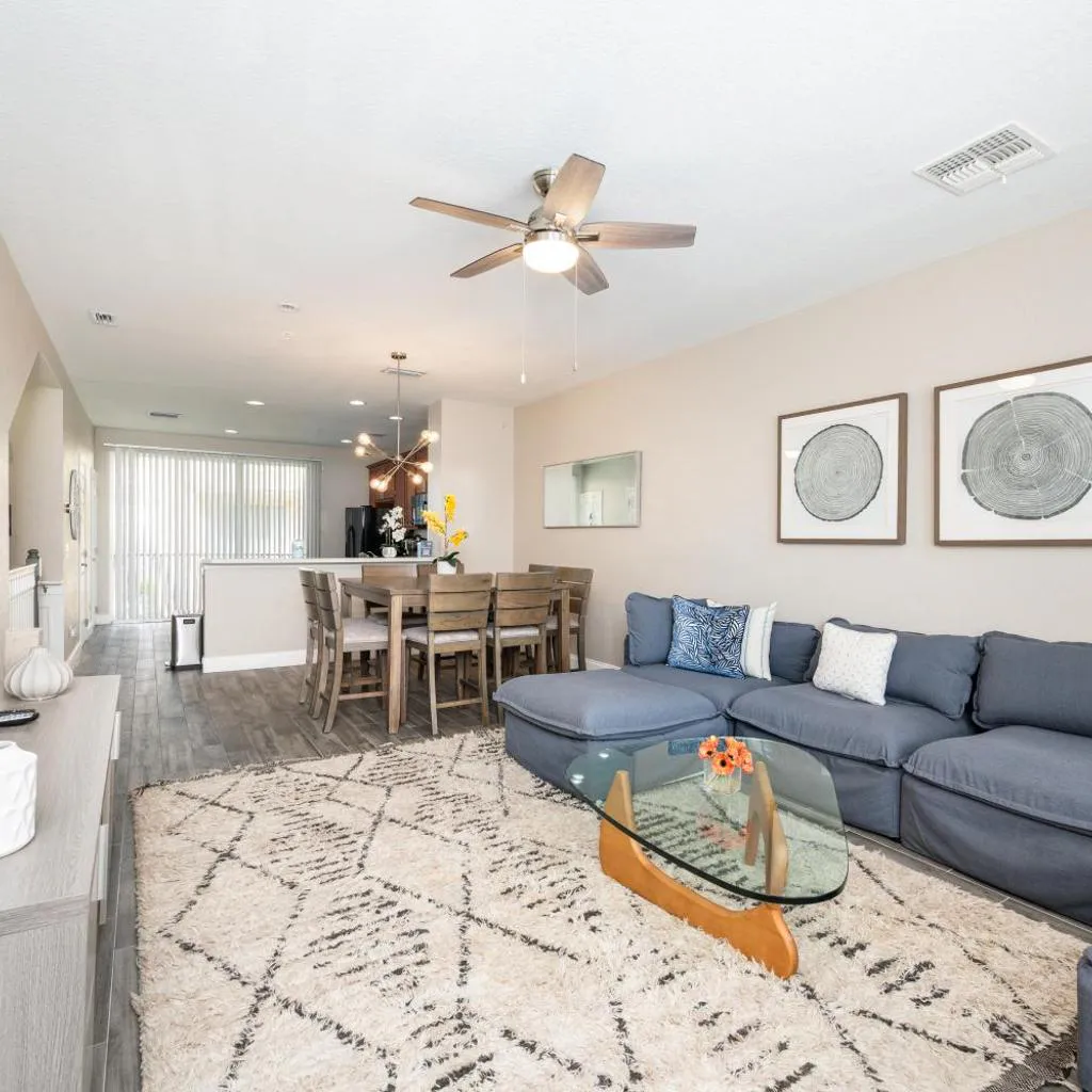 Photograph of Beautiful Family Townhome, Near The Parks - 8000-104