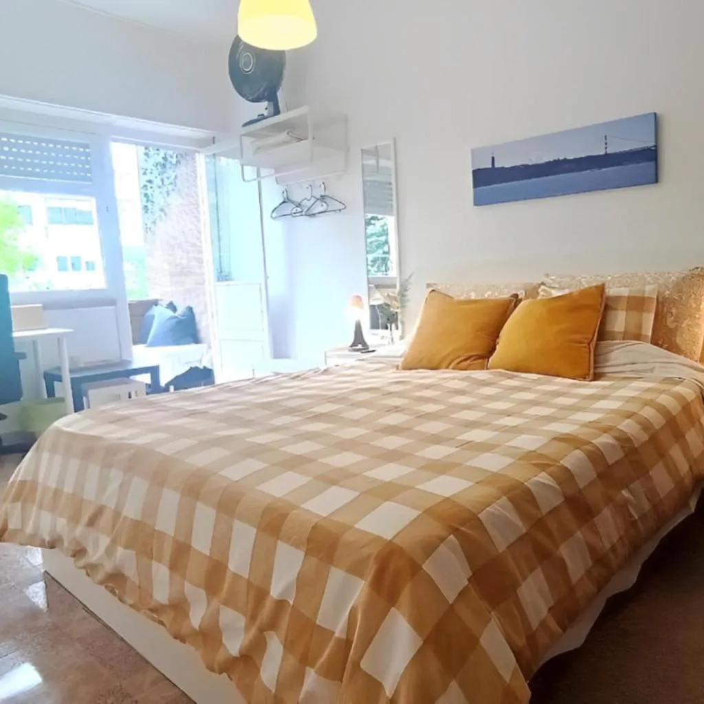 Photograph of Private Rooms in Shared Apartment - Shared Bathroom and Dog Friendly