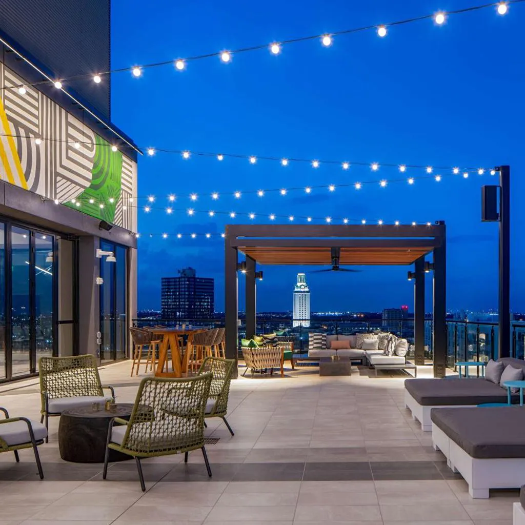 Photograph of Hilton Garden Inn Austin University Capitol District