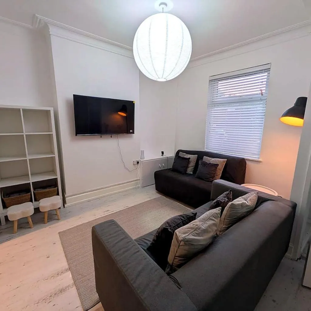 Photograph of Cosy Manchester Home Sleeps 7 Close to City Centre