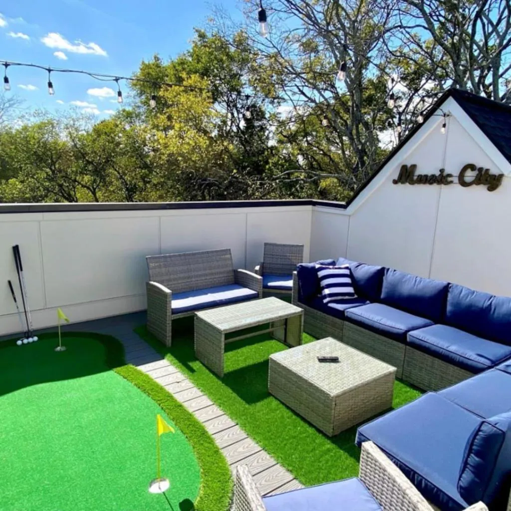 Photograph of East Nashville Townhome 5min to Grand Ole Opry! Rooftop Deck, Grill, TV and Golf