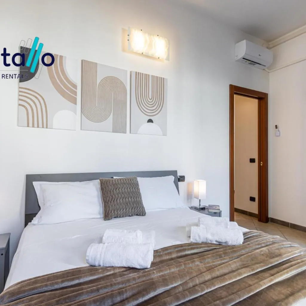 Photograph of Central Station Gateway Suite, 300 meters from the Central Station